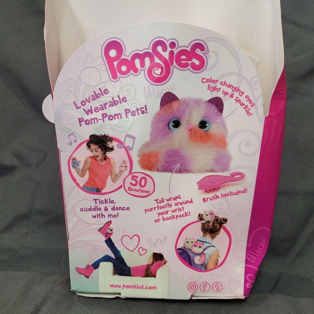 Pomsie "KALI" Plush Interactive Toy.  New In Package - Picture 2 of 2
